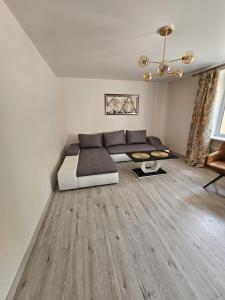 First line sea apartment