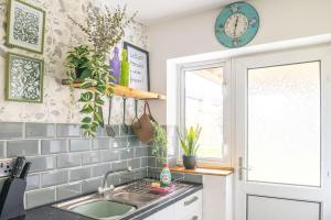 6 Riverside Apart Sleeps 5 NEC 7mins BHX 8mins