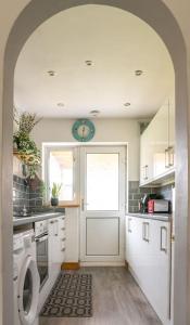 6 Riverside Apart Sleeps 5 NEC 7mins BHX 8mins