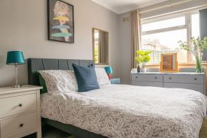 6 Riverside Apart Sleeps 5 NEC 7mins BHX 8mins