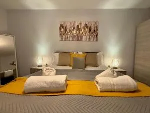 Eskdale Townhouse- Spacious & Beautiful 4BR in Crawley - Turners Hill