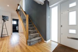 Coastal Garden Retreats