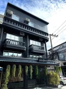 TukKom Hostel Friends Station & Cafe - Ко-Лан