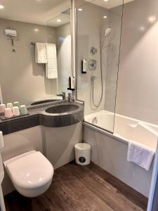 Hotels Hotel Kyriad Rennes Centre Gare : photos des chambres