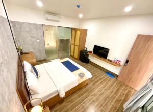 Khải Hoàn Luxury Hotel