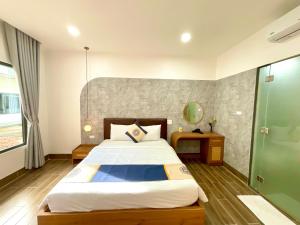 Khải Hoàn Luxury Hotel