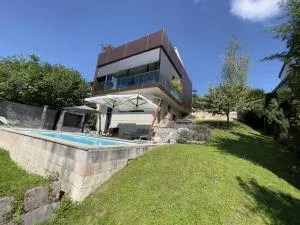 Modern Villa with panoramic view - 奥斯特菲尔登