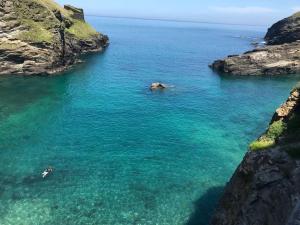 17th Century Traditional Tintagel Farmhouse with Hot Tub