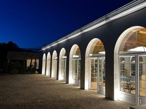 Appart'hotels Secret d-Uzes - Le Duche - Piscine chauffee et Jacuzzi : photos des chambres