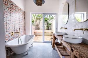 Appart'hotels Secret d-Uzes - Le Duche - Piscine chauffee et Jacuzzi : photos des chambres