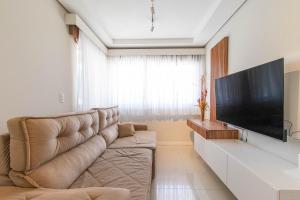 Casa charmosa com churrasqueira HZ3244