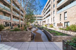 Modern Flat Canary Wharf, close to Central London