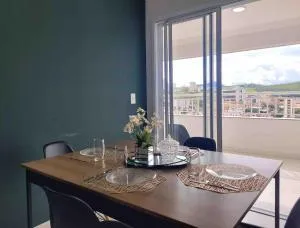 Duas suítes e área gourmet com vista espetacular - Cachoeirinha