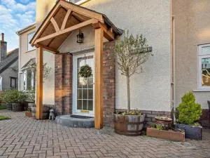 3 Bed in Gosforth 94106 - Gosforth