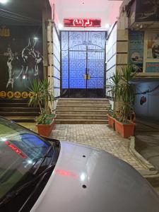 Unique Apartment by the sea, between Hilton and four seasons in the heart of Alexandria, no view