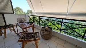 JM Apartment in Kamena Vourla - 卡梅纳维洛拉