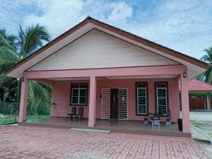 Homestay Kampung Lubuk Buaya Langkawi - Ubytování bez kategorie ve městě Pantai Cenang