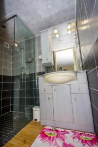 A 1Okm des plages du débarquement, Chez Sabrina, gîte entre mer et campagne, proximité Caen, Bayeux, Arromanches, aéroport Carpiquet