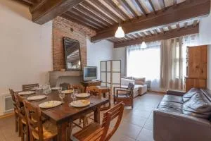 Le Resto - Proche Pérouges - Chalamont