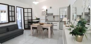 Casa Pillo Nereidi - 30 m dal mare e con vista mare