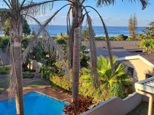 Hello Holiday at D17 Banana Beach Club