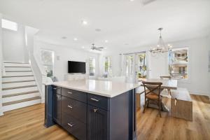 Sound Waves Getaways by Oversee 30A