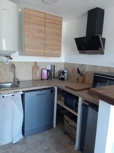 Appartements Studio au calme tout equipe : photos des chambres