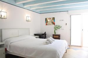 LaTorre seafront villa