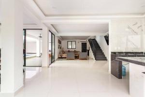 CASA VS Casa nueva con alberca jacuzzi y jardín