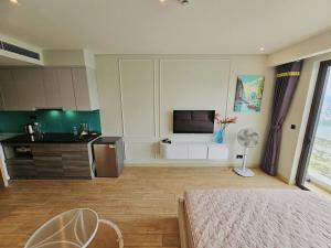 Homestay Citadine Ha Long Apartment with amazing sea view