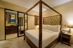 The Shalimar Hotel, Kemps Corner