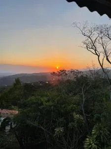 Casa de montaña con vista al océano pacífico - Palmares