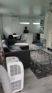 Lentokenttästudio, Oulu Airport studio - 肯佩莱