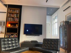 The Crown Luxury Suite