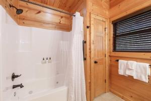 Peaceful Creek - Pool, Arcade, Spa, Fishing