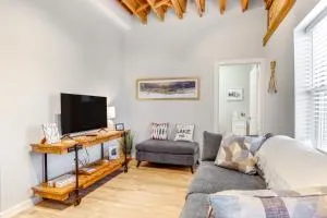 Chic Apt in the Heart of Downtown Canandaigua - Conesus