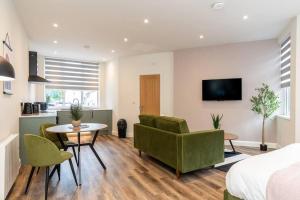 Loft - Deluxe Studio Apartment 2