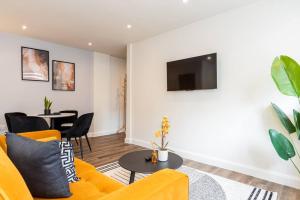 Aurum - Stylish 1-Bed Apartment 6