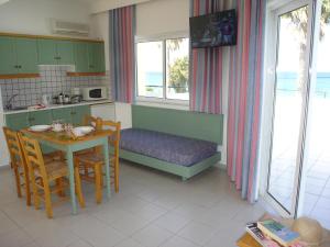 Advanced Studio with Sea View (2-3 Guests)