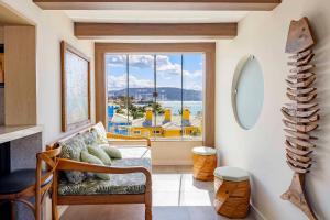 Exclusivo Apartamento com Vista Mar e Saída Direta para Praia