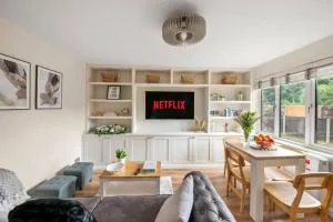 Radiant Retreat Datchet-12 mins to Heathrow close to Windsor ,Legoland, Eton and Slough - Datchet