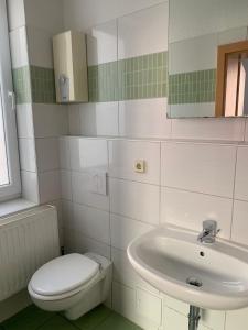 Monteurwohnung in Aschersleben, 2 Zimmer, Küche, Bad, max 4 Personen