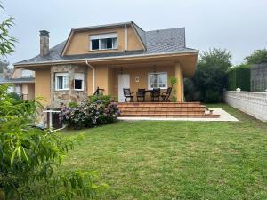 Preciosa casa en A Caridad