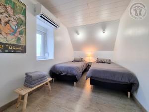 Maisons de vacances Maison avec grand jardin clos, baby-foot, barbecue, garage, Wi-Fi - Calme et confort en Flandre - FR-1-510-221 : photos des chambres