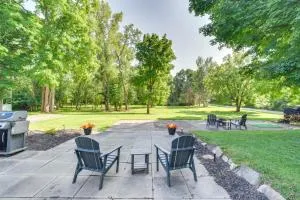Near Trails and Wineries Victor Getaway with Fire Pit - Bushnell Basin