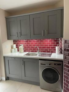 10 Killarney Holiday Village