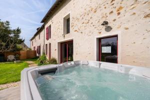 Maisons de vacances Soleil en Terre de Brie avec spa proche Coulommiers Disney : photos des chambres