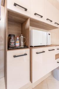 Espaçoso com 2 Quartos, bem tranquilo c varanda!