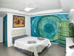 Casa com 4 suítes, cozinha, churrasqueira e praia