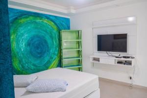 Casa com 4 suĆtes, cozinha, churrasqueira e praia